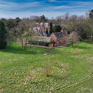 Enholmes Coach House Holiday home Kingston upon Hull